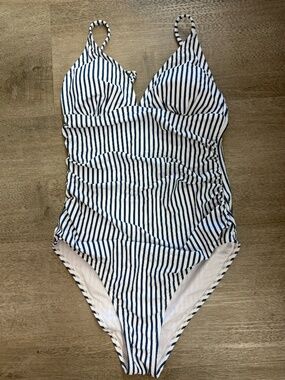 CUPSHE Blue White Striped One Piece Swimsuit Adjustable Strap Tummy Control NWT